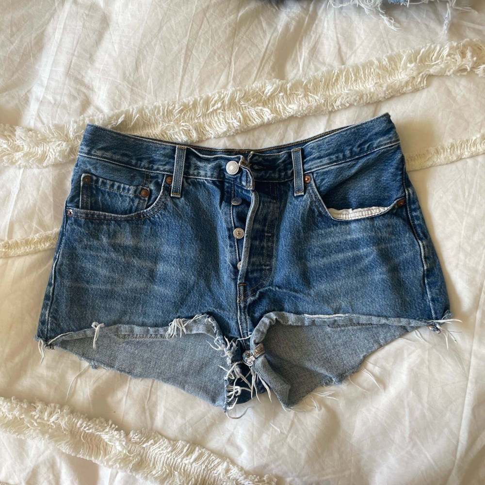 Levi’s 501 jean shorts